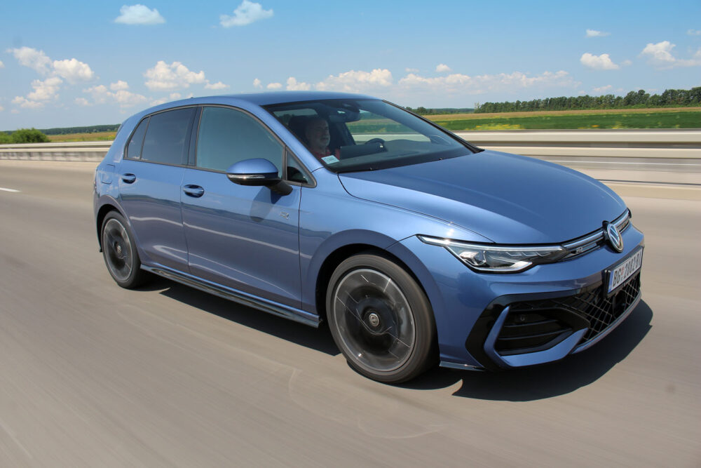 Auto magazin Srbija TEST Volkswagen Golf 1,5 eTSI R-Line DSG