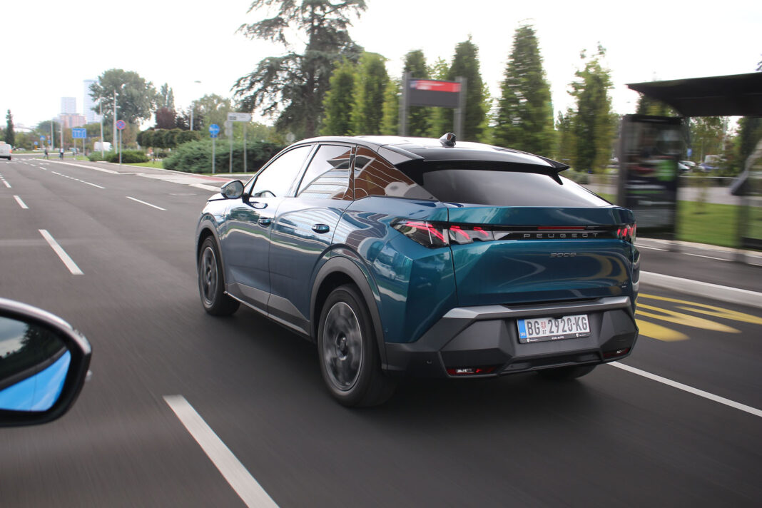 IMG_4302 Auto magazin Srbija Test Peugeot 3008 HY GT 136 hybrid