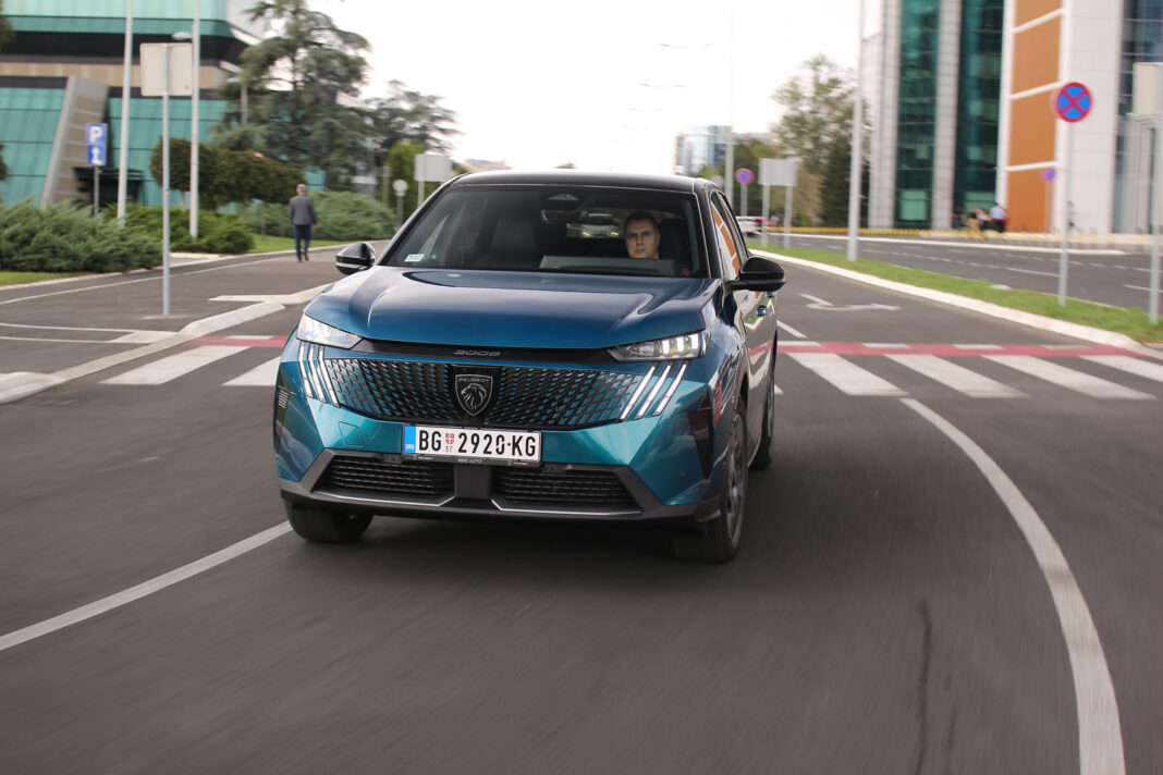 IMG_4322 Auto magazin Srbija Test Peugeot 3008 HY GT 136 hybrid