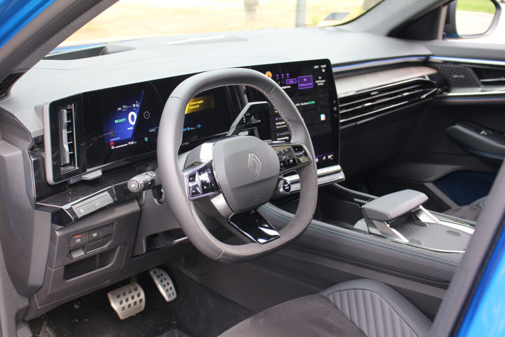 Auto magazin Srbija TEST Renault Rafale Esprit Alpine E-Tech 200