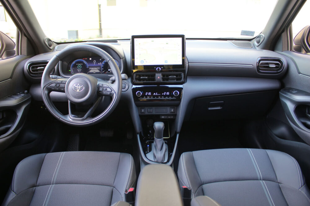 Auto magazin Srbija Test Toyota Yaris Cross 1,5 HEV 130