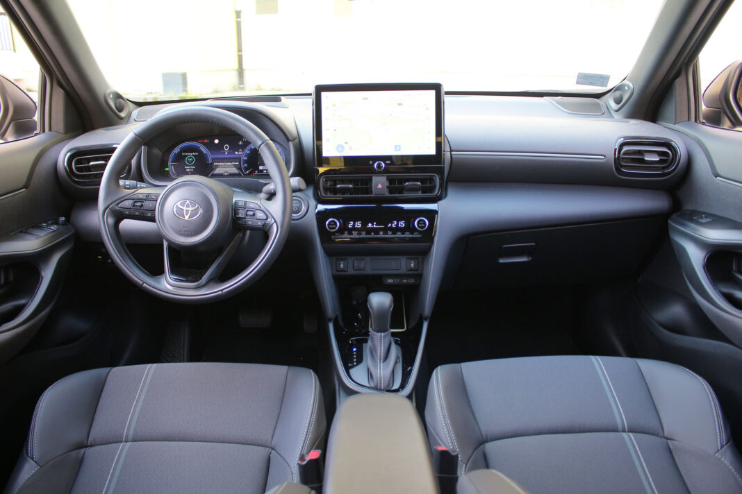 IMG_4728 Auto magazin Srbija Test Toyota Yaris Cross 1,5 HEV 130