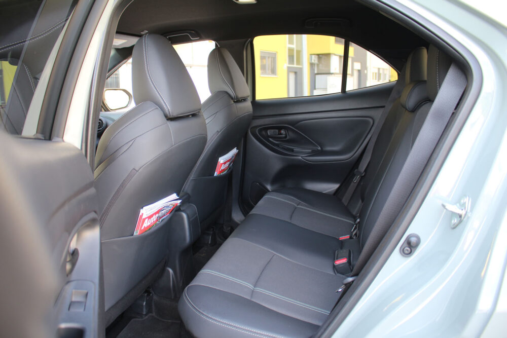 Auto magazin Srbija Test Toyota Yaris Cross 1,5 HEV 130
