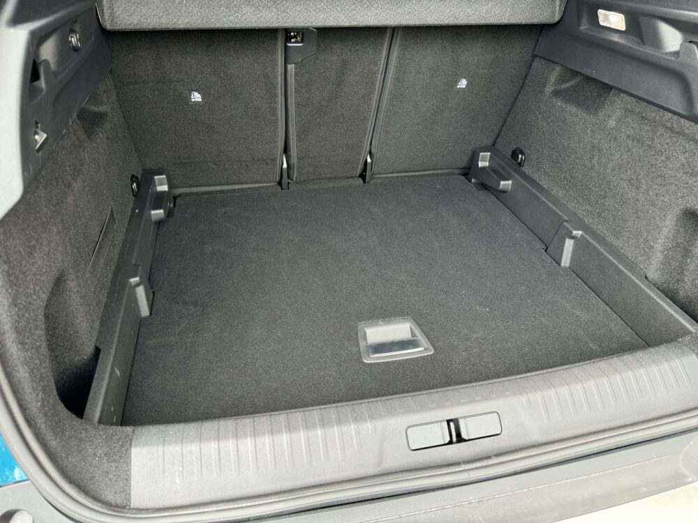 Auto magazin Srbija Test Peugeot 3008 HY GT 136 hybrid