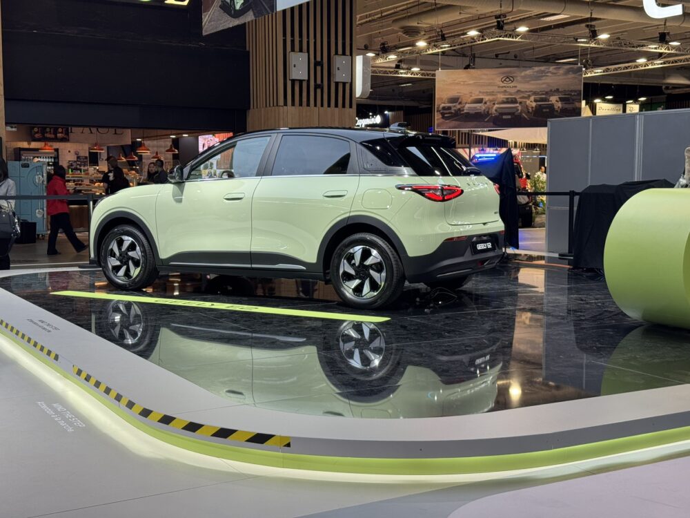 Geely E2